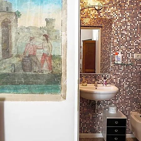 Dante's Hell Bed & Breakfast 4*